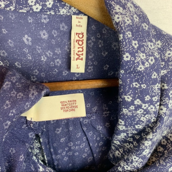 Mudd High Low Blue White Floral Button Soft Shirt - Picture 3 of 8